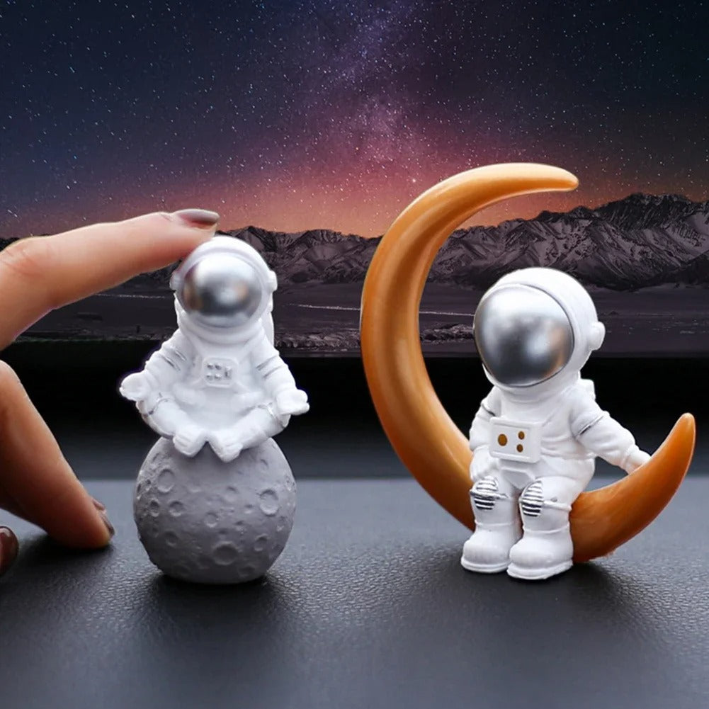 Astronaut Figurine Set