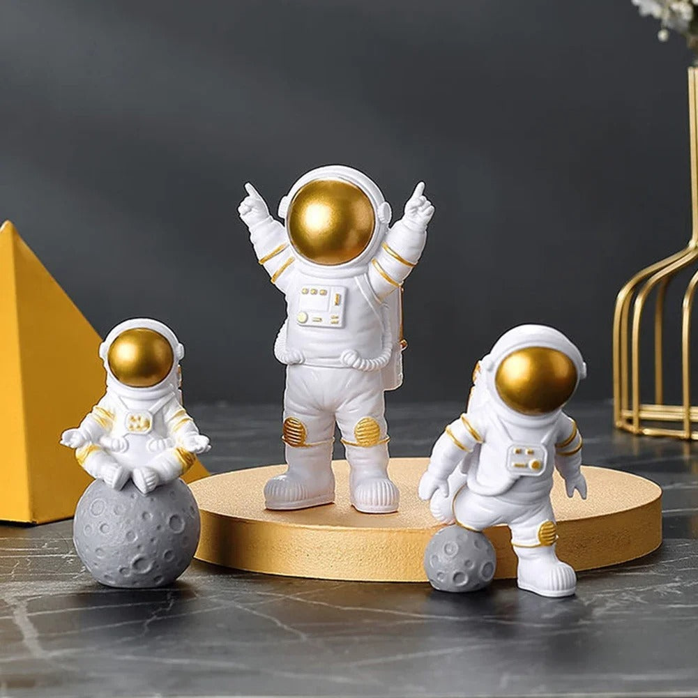 Astronaut Figurine Set