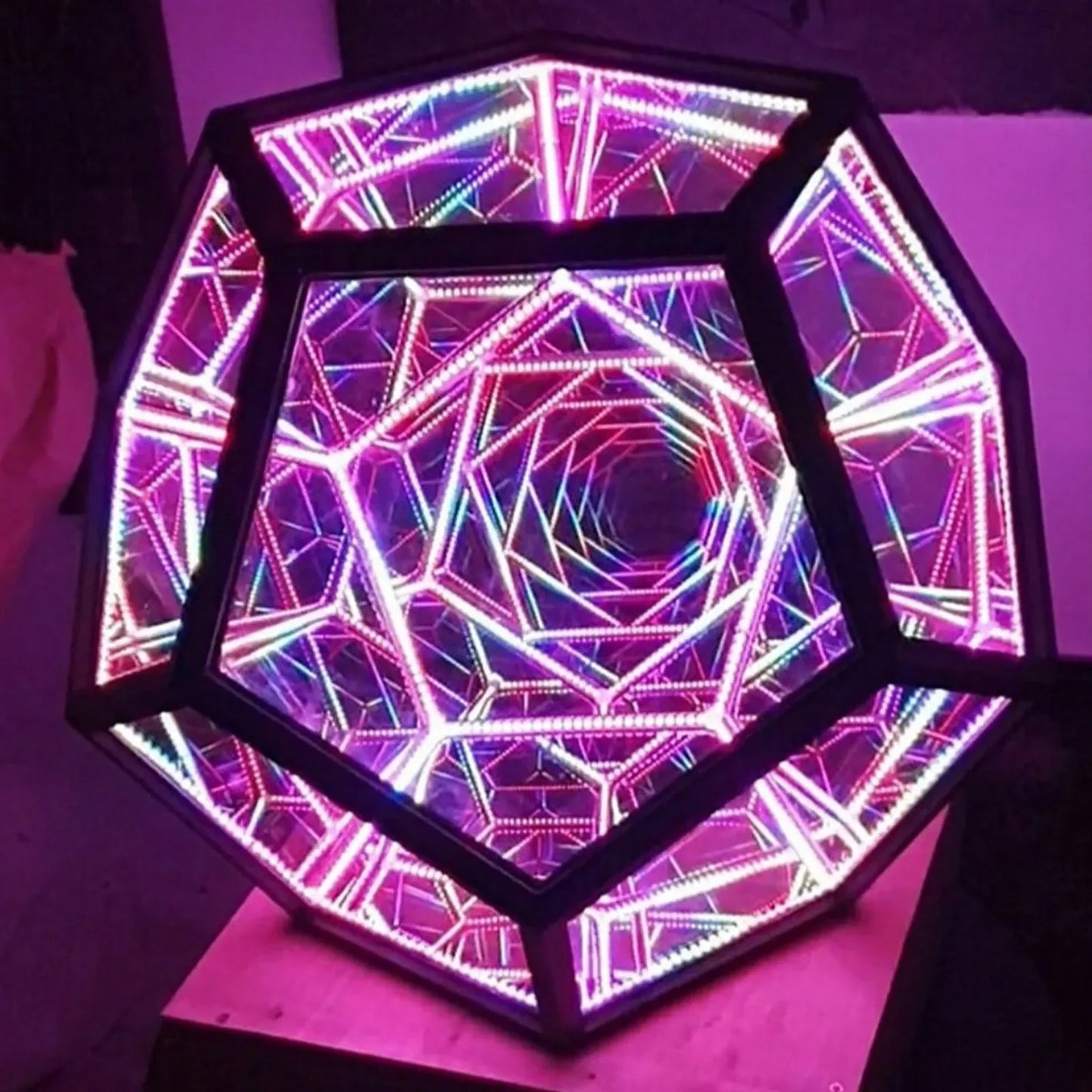 Dodecahedron Infinity Lamp